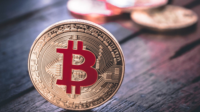 $ 1,2 miljard in Bitcoin Verplaats naar Exchanges als $ BTC en $ ETH 'Historic Buy Zone' naderen