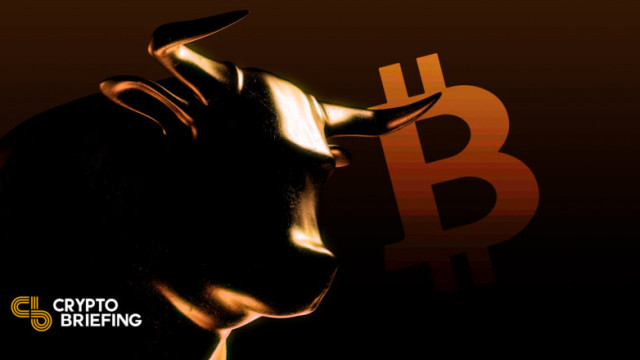 Bitcoin bereikt $ 44.000 terwijl Russische roebel keldert