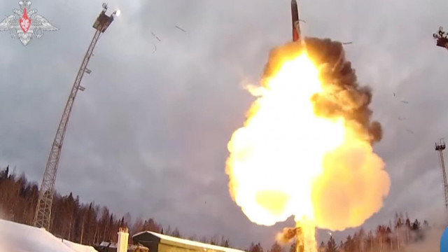 Bitcoin, crypto en aandelen fluctueren terwijl het westen sancties voorbereidt tegen de Russische agressie