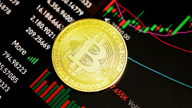 Bitcoin glijdt 6% over de afgelopen 24 uur, terug onder $ 40K