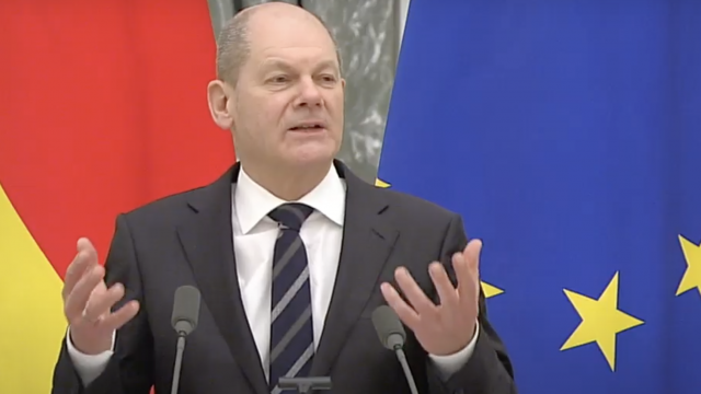 Bitcoin kruist $ 44.000 terwijl Scholz geen oorlog eist