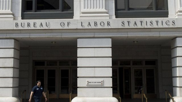 Bitcoin piekt en daalt terwijl de Amerikaanse inflatie 7,9% bereikt, ECB houdt de tarieven ongewijzigd