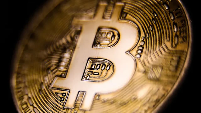 Bitcoin zakt in het weekend onder $ 35.000, waardoor de verliezen van vrijdag worden verlengd