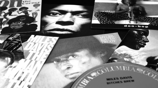 Bob Dylan en Miles Davis NFT's gepland als Sony en Universal toetreden tot Solana Marketplace Snowcrash