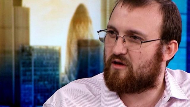 Charles Hoskinson ziet Bitcoin (BTC) niet als wereldreservevaluta