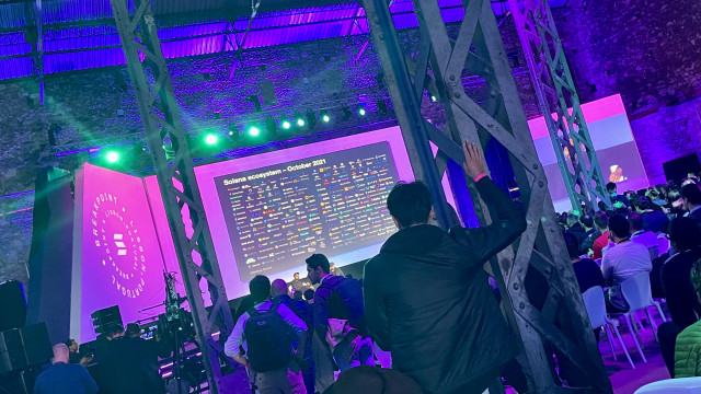 Coinbase dicht bij vermelding Solana Ecosystem-tokens: bronnen