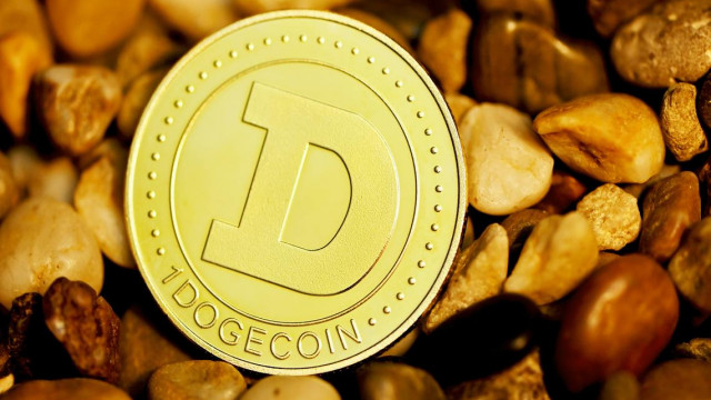 Dogecoin-prijsanalyse: DOGE handelt in een make of break-zone boven $ 0,128-ondersteuning