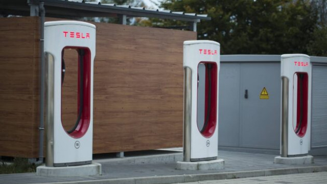 Elon Musk zegt dat Tesla Dogecoin accepteert als betaling bij superchargers