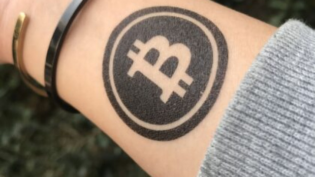 Interesse in crypto-tatoeageballonnen 222% dit jaar - 'Bitcoin-inkt', iemand?