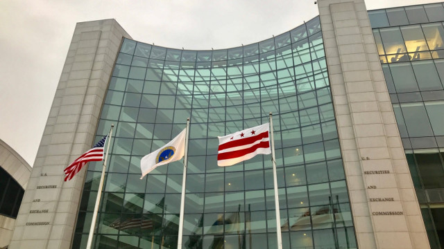 SEC vertraagt ​​​​beslissing over Bitcoin-gerelateerde ETF's van Ark 21-aandelen, Teucrium