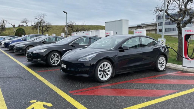 Tesla Restaurant en Drive In-Theater gepland voor Q2 in Hollywood en kunnen Dogecoin accepteren