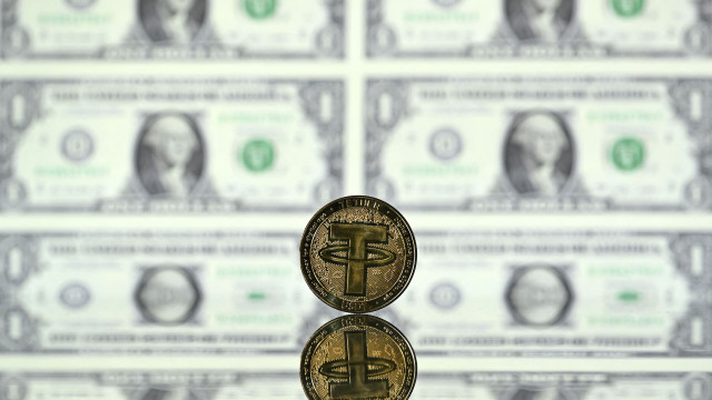 Tether-opnames bedragen meer dan $ 10 miljard terwijl regelgevers alarm slaan over stablecoins