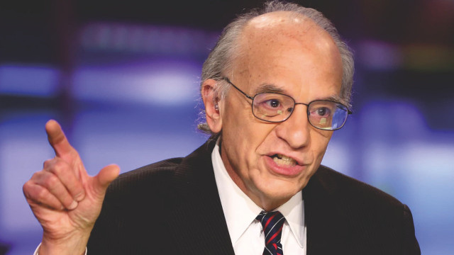 Wharton-professor dringt er bij de Fed op aan om 'in de kogel te bijten' en de Amerikaanse dollar te verdedigen - waarschuwt voor overname door Bitcoin